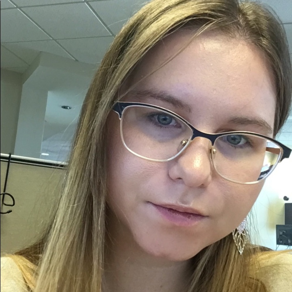 Meet your Posher, Brittani